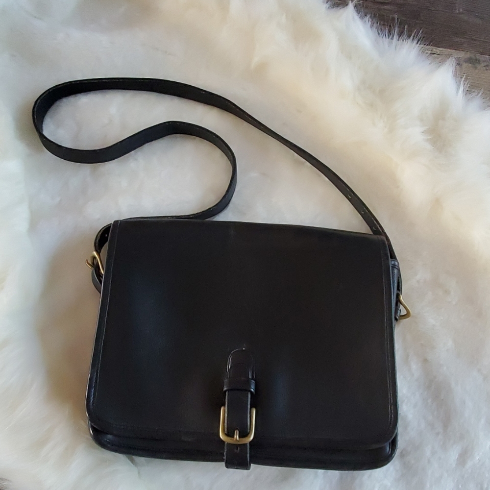 Vintage black leather Coach crossbody bags purse Y2K